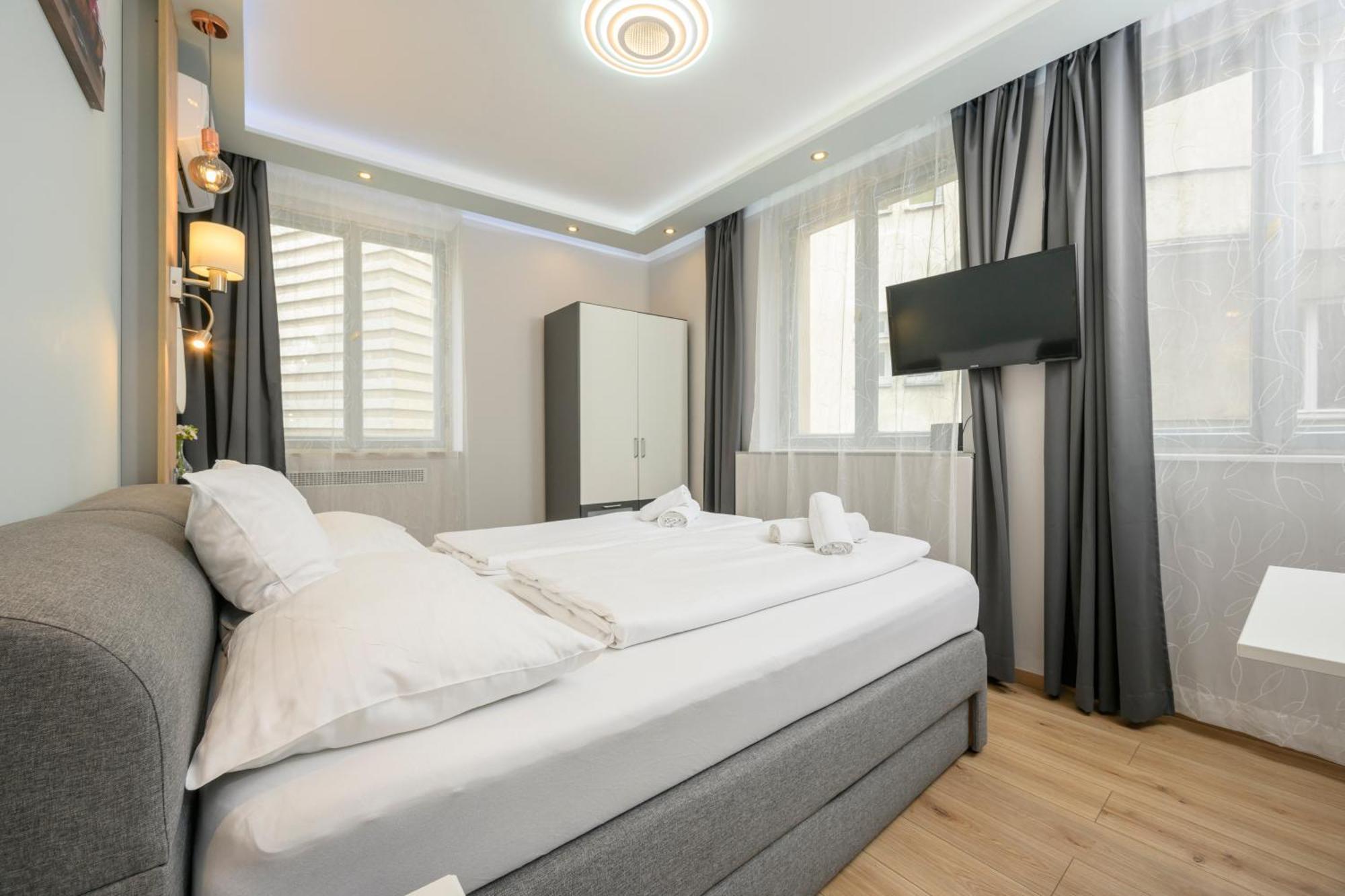 Aparthotel Palais Palffy 4*